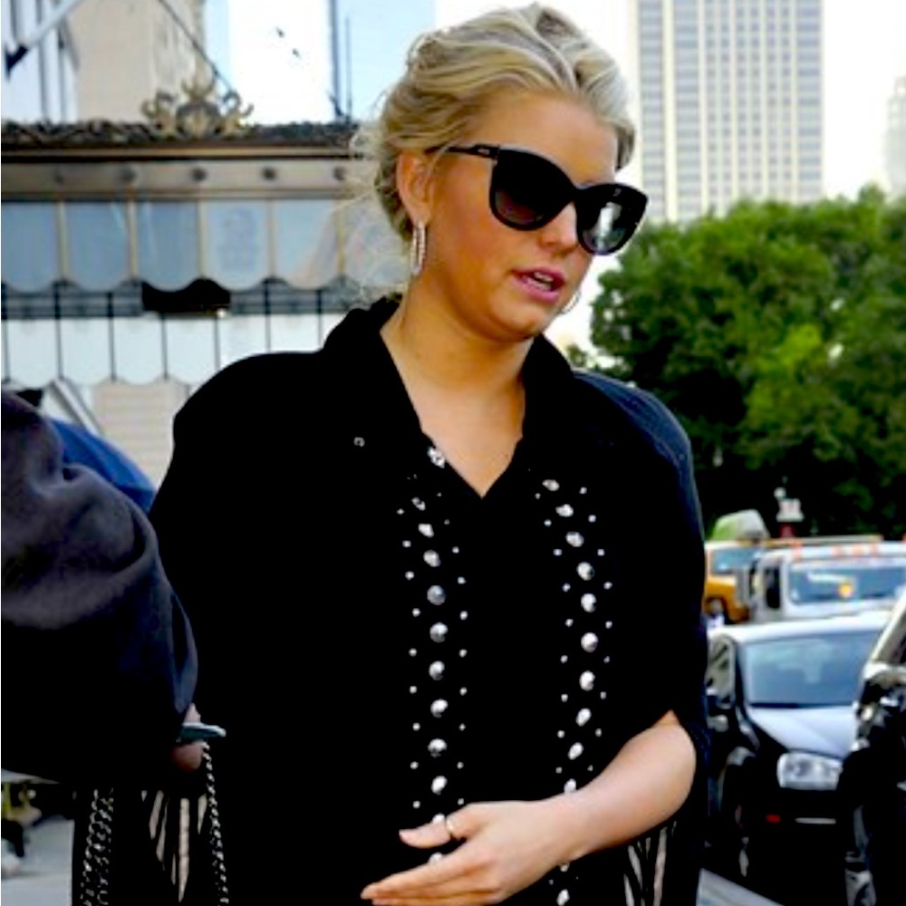 ….please contact before buying!!! cape….perfect in every detail!!!